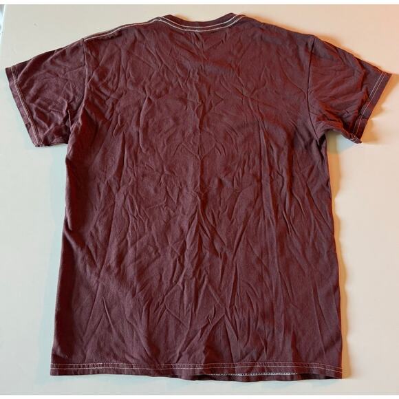 NWOT Foo Fighters Maroon Flying Saucer Unisex Shirt - Picture 3 of 4